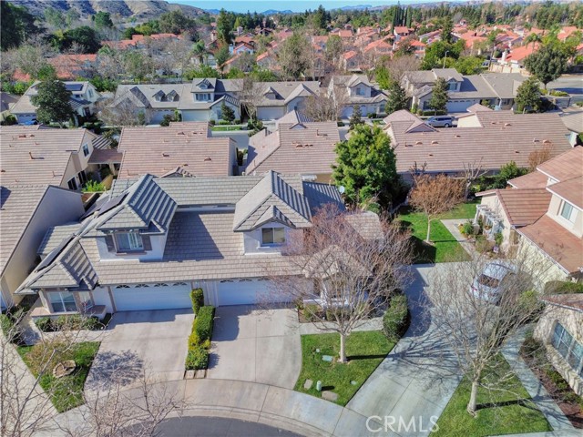 Detail Gallery Image 2 of 49 For 2053 Laurelwood Ave, Simi Valley,  CA 93063 - 2 Beds | 2/1 Baths