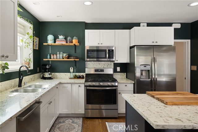 Detail Gallery Image 10 of 34 For 3585 Grayburn Rd, Pasadena,  CA 91107 - 3 Beds | 2 Baths