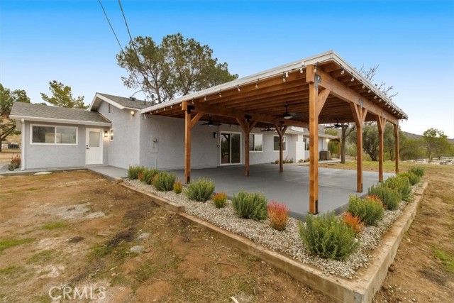 34217 Mabana Street, Agua Dulce, California 91390, 4 Bedrooms Bedrooms, ,2 BathroomsBathrooms,Single Family Residence,For Sale,Mabana,GD25033412