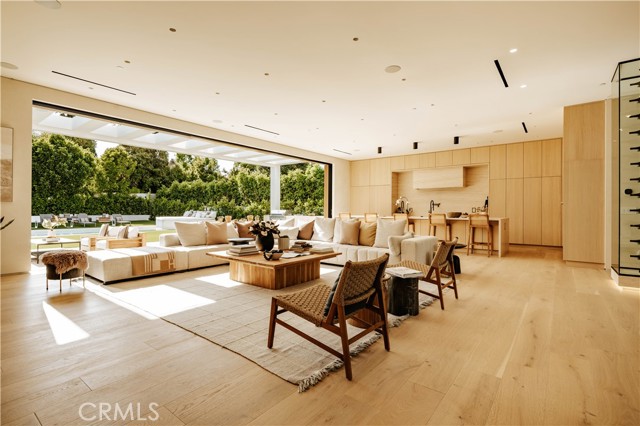 5461 Bothwell Road, Tarzana CA: https://media.crmls.org/medias/70d8f4af-e3d0-46a6-adae-8978a2400bbf.jpg