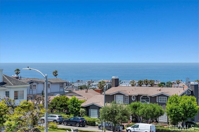 1019 Duncan Avenue, Manhattan Beach, California 90266, 5 Bedrooms Bedrooms, ,5 BathroomsBathrooms,Single Family Residence,For Sale,Duncan,SB24155948