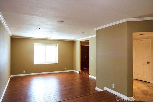 Detail Gallery Image 4 of 43 For 1035 English Oaks, Arcadia,  CA 91006 - 4 Beds | 2/1 Baths