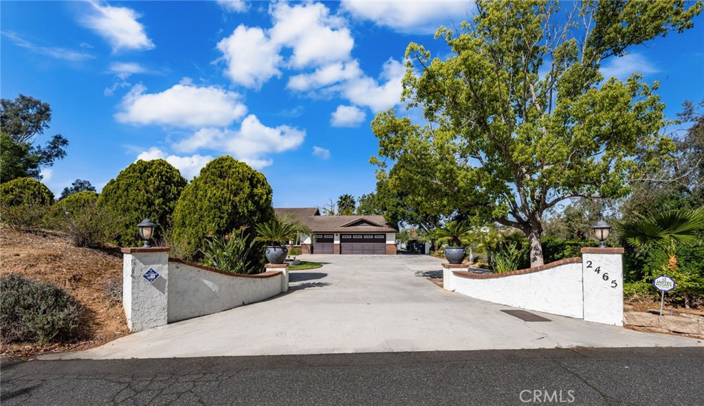 2465 Via Oeste Drive