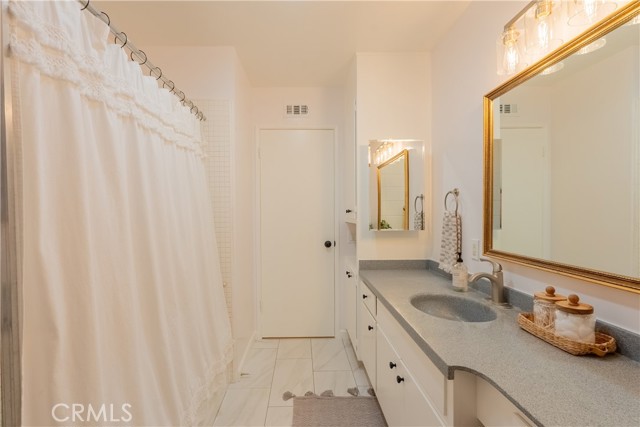 Detail Gallery Image 16 of 28 For 83 W Garden Gr, Port Hueneme,  CA 93041 - 3 Beds | 2 Baths