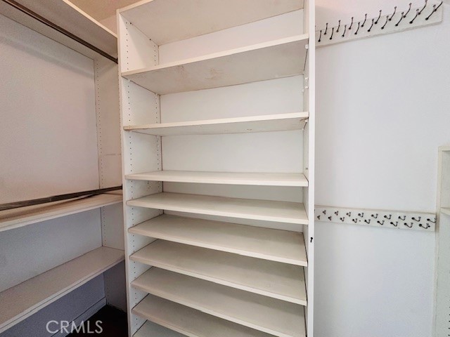 Detail Gallery Image 19 of 31 For 6229 Nw Marina Pacifica Dr, Long Beach,  CA 90803 - 2 Beds | 2/1 Baths