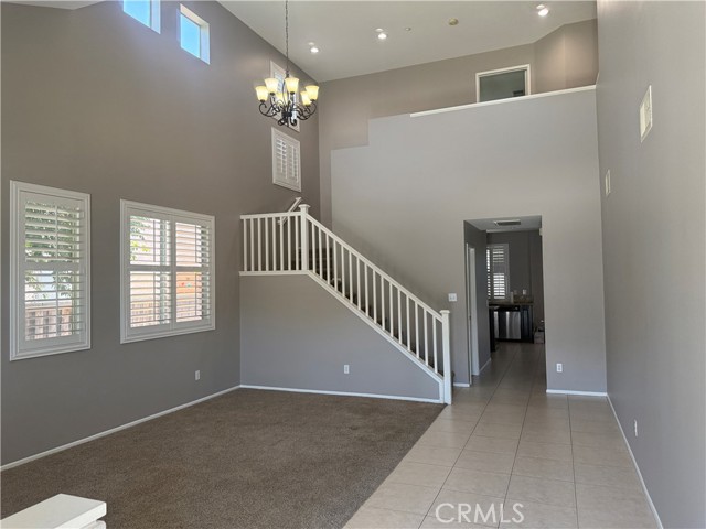 Detail Gallery Image 2 of 11 For 5586 Allendale Dr, Riverside,  CA 92507 - 4 Beds | 2/1 Baths