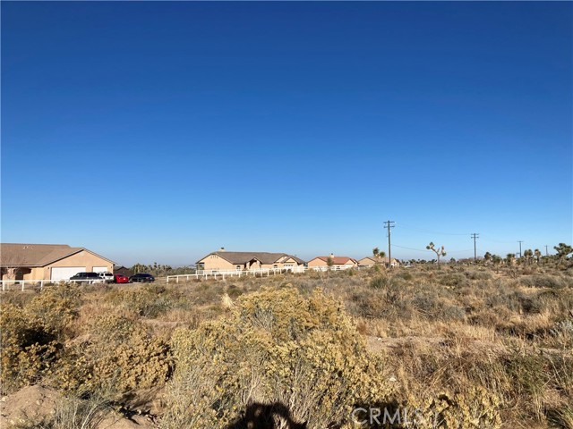 Detail Gallery Image 2 of 2 For 1 White Fox Trail, Phelan,  CA 92371 - – Beds | – Baths