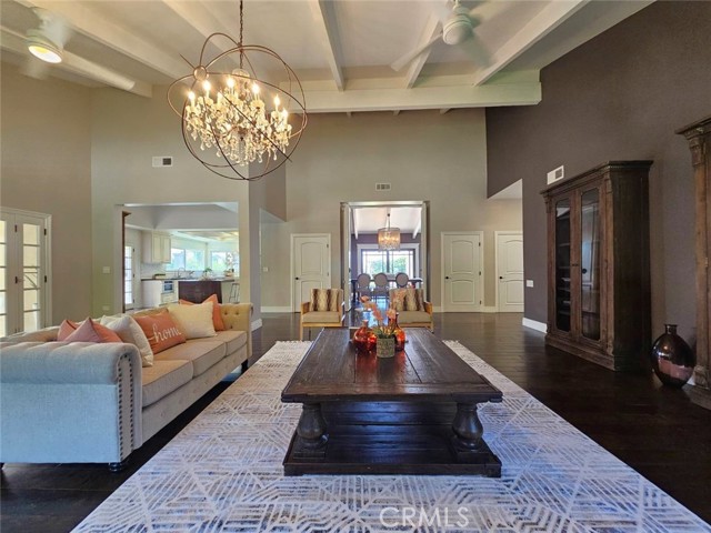 940 N Silent Ranch Drive, Glendora CA: https://media.crmls.org/medias/70dbe8e8-fb5a-45e0-af31-8ef71b2ce749.jpg