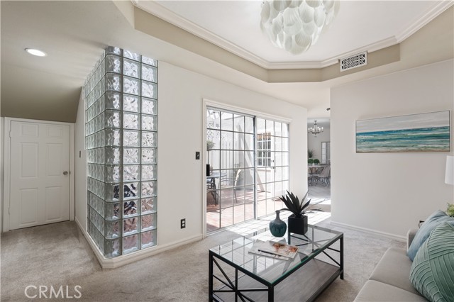 2006 Aviation Way, Redondo Beach CA: https://media.crmls.org/medias/70dc6920-ce65-40a5-be2e-a18213826e63.jpg