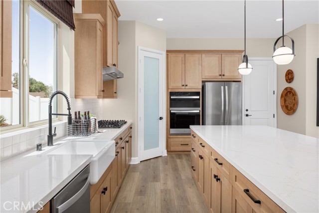 Detail Gallery Image 3 of 17 For 1442 Moore St, Redlands,  CA 92374 - 5 Beds | 1/1 Baths