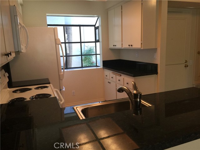 Front Image Thumbnail for CRLG26156424