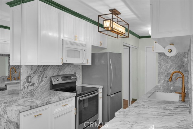 1351 N Orange Unit: 205