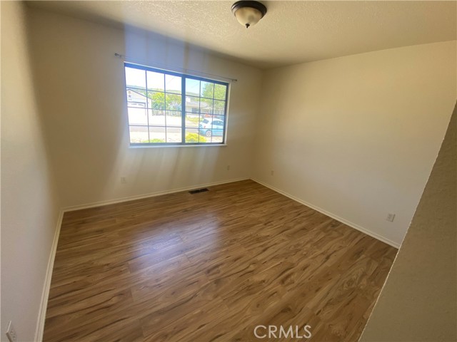 19491 Mountain Meadow S, Hidden Valley Lake CA: https://media.crmls.org/medias/70de29c4-228a-43f1-9e05-5b515b2182d8.jpg