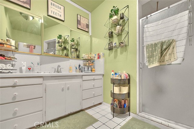 Detail Gallery Image 31 of 48 For 18087 San Bernardino, Bloomington,  CA 92316 - 3 Beds | 1/1 Baths