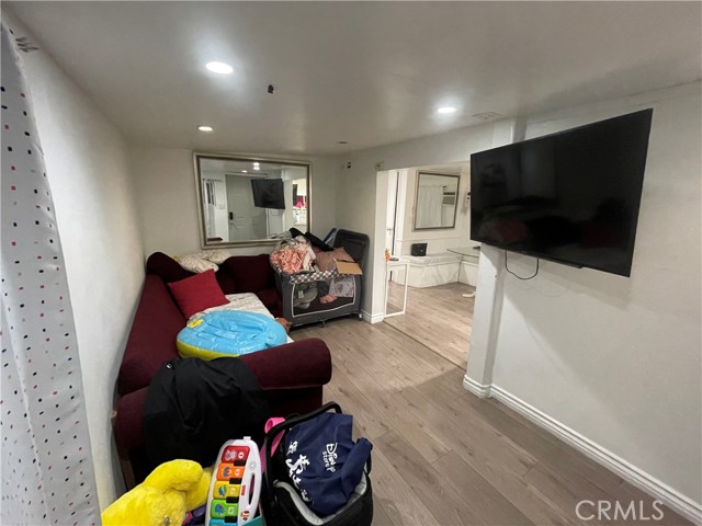 Detail Gallery Image 2 of 17 For 4874 Gage Ave #152,  Bell,  CA 90201 - 3 Beds | 2 Baths