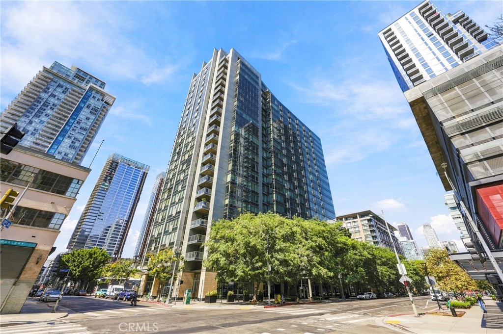 1155 S Grand Avenue Unit 609