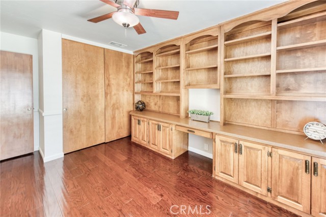 6300 N Palm Avenue, Fresno CA: https://media.crmls.org/medias/70df2141-b655-4465-9b3e-dd28ba1760f8.jpg
