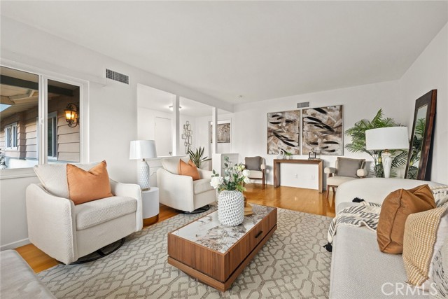 Detail Gallery Image 8 of 27 For 2520 Louise Ave, Arcadia,  CA 91006 - 4 Beds | 3 Baths