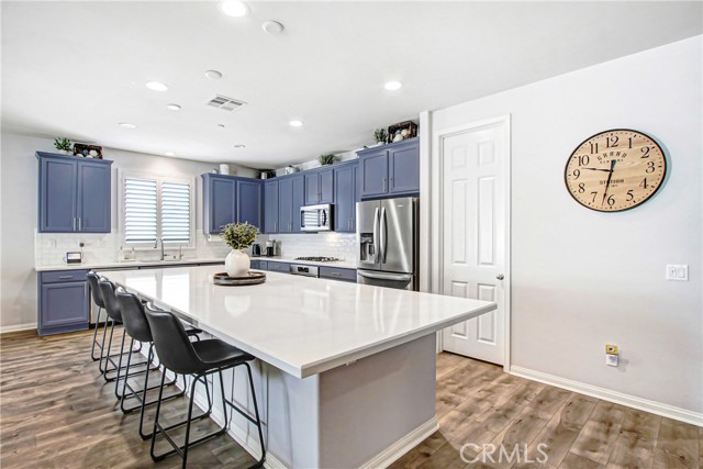 Detail Gallery Image 7 of 35 For 34755 Myoporum, Murrieta,  CA 92563 - 4 Beds | 3/1 Baths