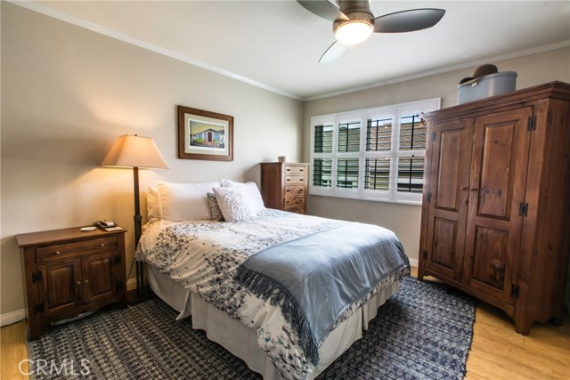 1079 Loma Drive, Hermosa Beach, California 90254, 2 Bedrooms Bedrooms, ,3 BathroomsBathrooms,Residential,Sold,Loma,SB17217522