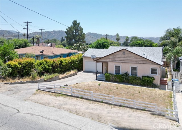 10515 Tujunga Canyon Boulevard, Tujunga CA: https://media.crmls.org/medias/70e0d9bd-57b6-427a-b947-428440e66130.jpg