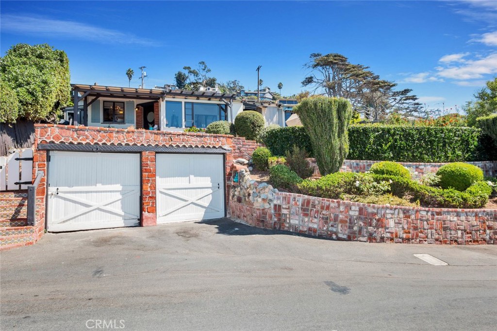 31112 Monterey Street Laguna Beach CA 92651