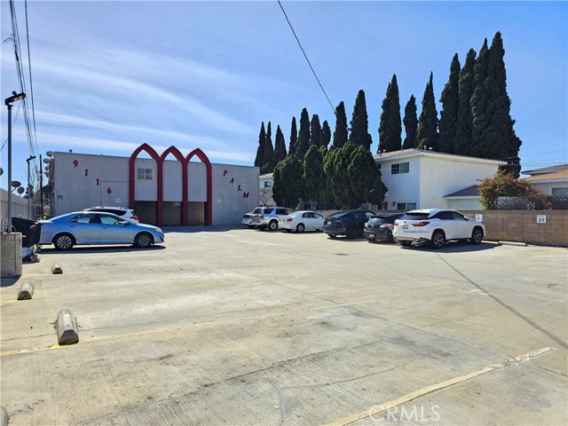 Image 5 of 38 For 9116 Palm Street