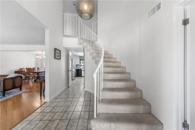 Detail Gallery Image 4 of 60 For 1635 Staffordshire, Lancaster,  CA 93534 - 4 Beds | 3 Baths