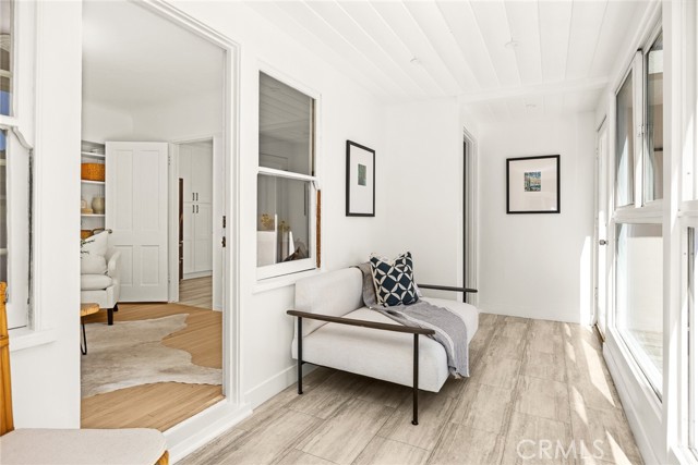 852 E Howard Street, Pasadena CA: https://media.crmls.org/medias/70e1d066-5c1e-4964-8553-49e8ddef60d9.jpg