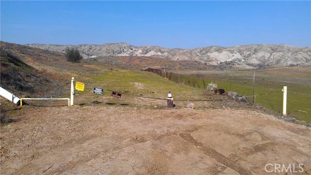 Another view of the entrance off Sean court