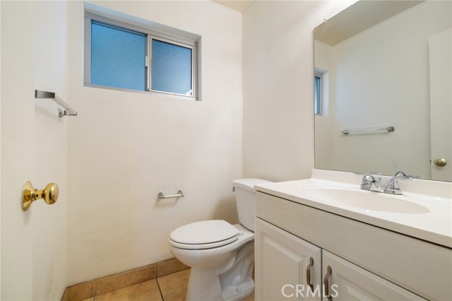 Detail Gallery Image 10 of 31 For 17045 Roscoe #14,  Northridge,  CA 91325 - 2 Beds | 1/1 Baths