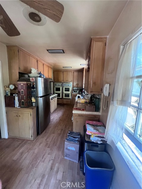3042 N Beachwood Drive, Los Angeles CA: https://media.crmls.org/medias/70e45bf0-9159-4e36-a54d-5f082e8ac151.jpg