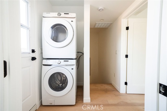 2681 Roseview Avenue, Los Angeles CA: https://media.crmls.org/medias/70e477d8-95a7-4cdb-b9e0-50444bdf1314.jpg