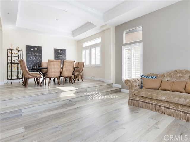 534 Francisca Avenue, Redondo Beach, California 90277, 5 Bedrooms Bedrooms, ,3 BathroomsBathrooms,Residential,Sold,Francisca,SB20239752