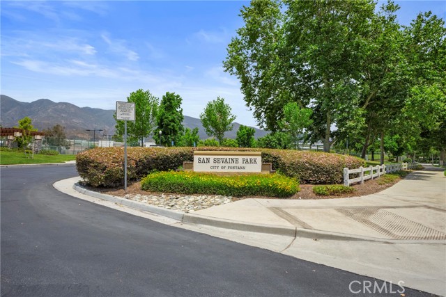 14998 Mustang Lane, Fontana CA: https://media.crmls.org/medias/70e68ba4-4d47-4880-b833-3964f9f65e6a.jpg