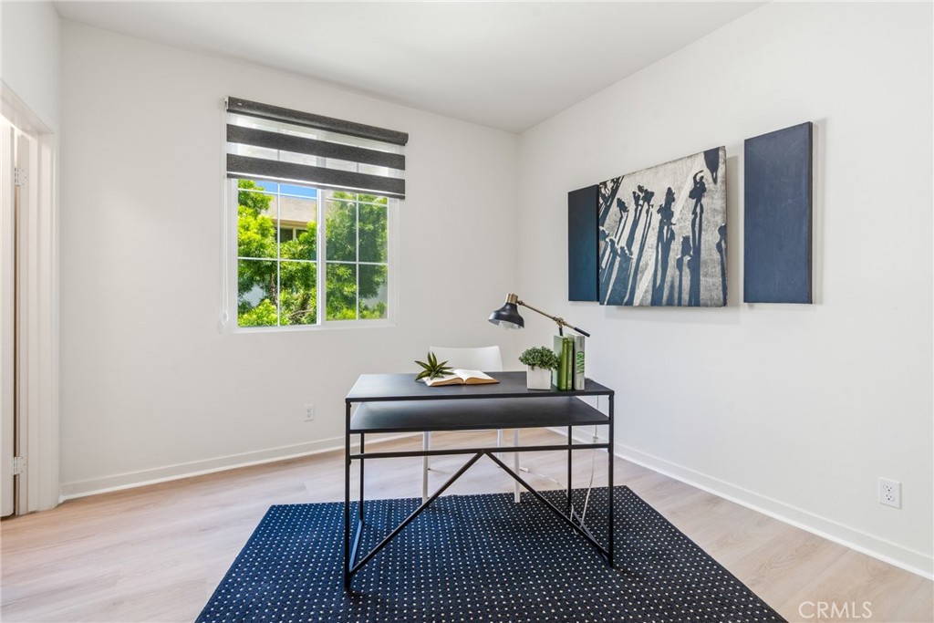 70e6d8e7 84e7 4aaf A609 F3a4eccc8894