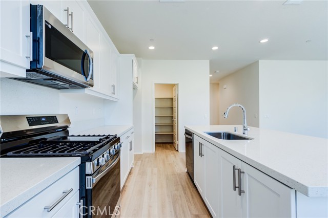 13119 Lancaster Street, Hesperia CA: https://media.crmls.org/medias/70e7e6f8-c097-4534-a804-39585bd61a9a.jpg