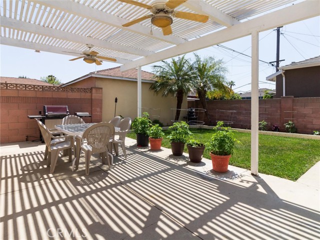 Detail Gallery Image 31 of 39 For 4856 Lomina Ave, Lakewood,  CA 90713 - 3 Beds | 1 Baths
