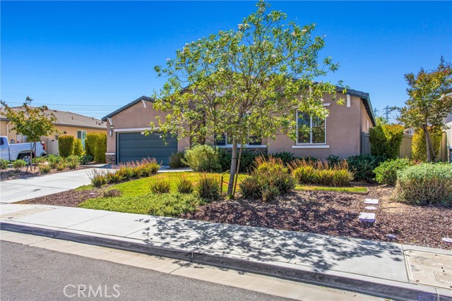 Detail Gallery Image 3 of 35 For 1156 Poinsettia Cir, Calimesa,  CA 92320 - 4 Beds | 2 Baths