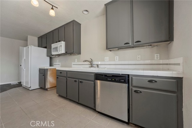 Detail Gallery Image 37 of 73 For 29611 Bonanza, Canyon Lake,  CA 92587 - 5 Beds | 4 Baths