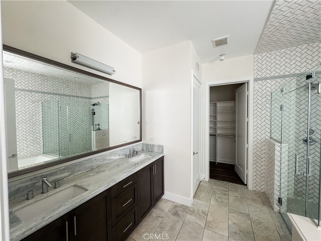 MLS #SB26152197 image #9
