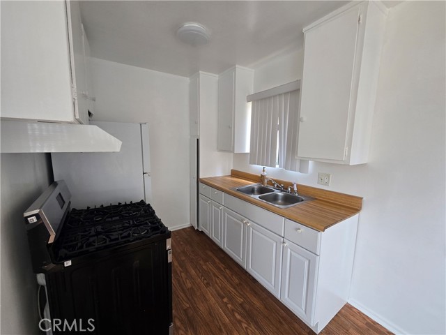 Detail Gallery Image 8 of 16 For 1808 10th St #D,  Santa Monica,  CA 90404 - 2 Beds | 2 Baths