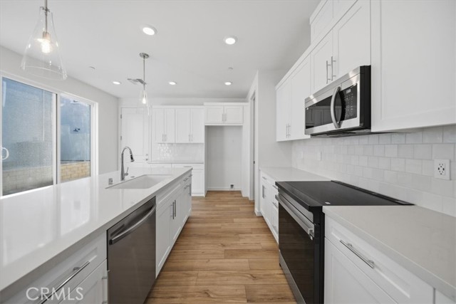 Detail Gallery Image 11 of 44 For 4868 Arroyo Run, Moorpark,  CA 93021 - 4 Beds | 3 Baths