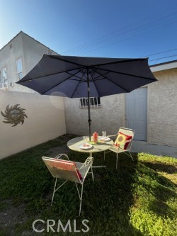 1449 -1451 W 45th Street, Los Angeles CA: https://media.crmls.org/medias/70eb14a2-faad-4b7a-acda-7d7807df277e.jpg
