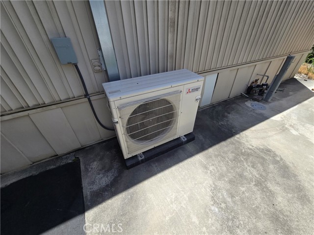 16222 Monterey Lane, Huntington Beach CA: https://media.crmls.org/medias/70eb2fd3-1430-4286-a055-052371e2a9ad.jpg