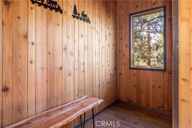 Detail Gallery Image 14 of 61 For 912 Bear Mountain Rd, Big Bear City,  CA 92314 - 3 Beds | 2 Baths