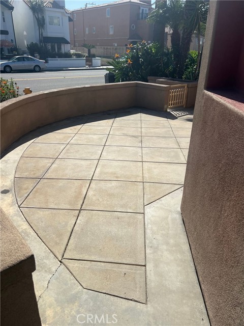 Detail Gallery Image 46 of 47 For 121 21st, Huntington Beach,  CA 92648 - 3 Beds | 4/1 Baths