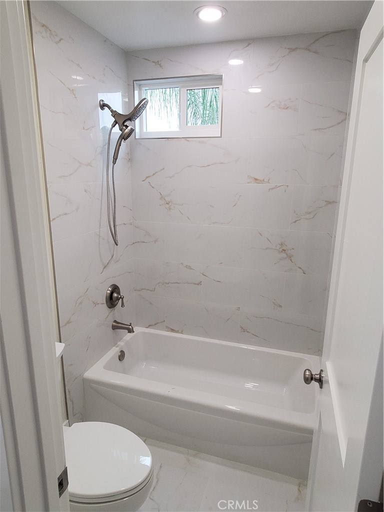 MLS #OC25261942 image #19