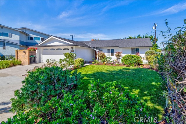 Detail Gallery Image 4 of 56 For 2913 Redwood Ave, Costa Mesa,  CA 92626 - 3 Beds | 2 Baths