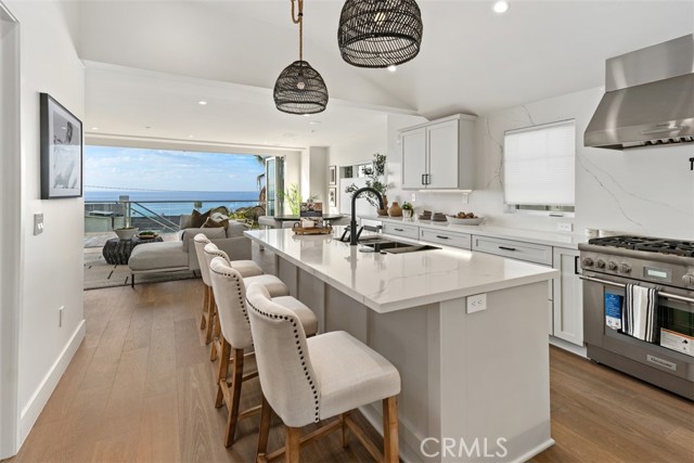 Detail Gallery Image 15 of 41 For 1373 N Coast Highway, Laguna Beach,  CA 92651 - 4 Beds | 4 Baths